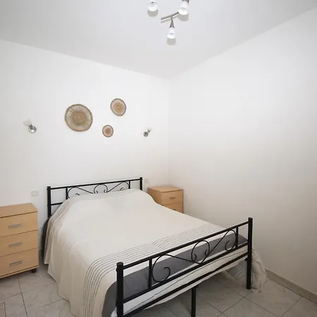 Maison 6 Personnes Proche De La *