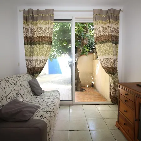 Holiday home Maison 6 Personnes Proche De La Canet-en-Roussillon